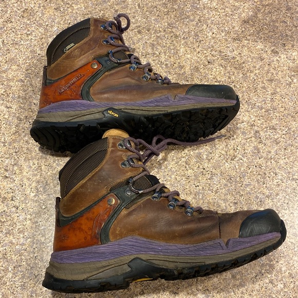 Merrell Gore Tex Crestbound Women’s Leather Hiking Boots 11 - Picture 12 of 17